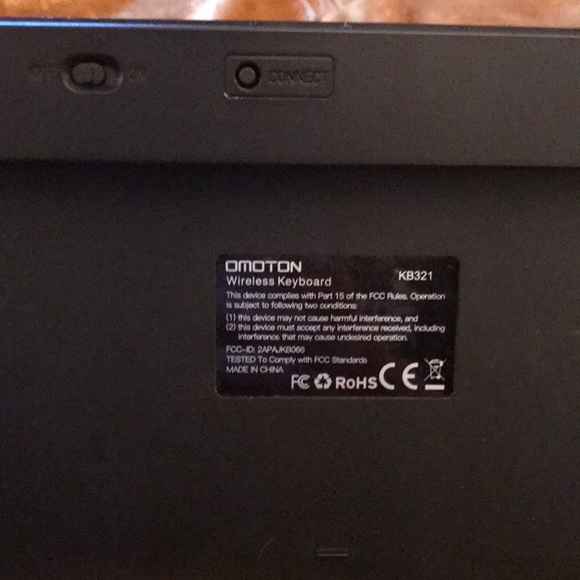 Wireless Keyboard By Omoton, from Amazon - Picture 9 of 12